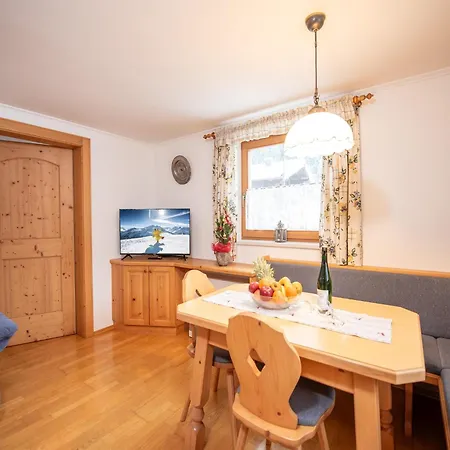 Apartment Johann In Wald Im Pinzgau With Balcony Exterior foto
